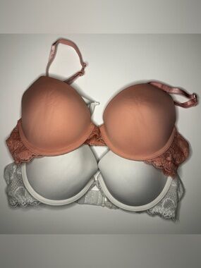 SO Peach and White Lace Trim Bras